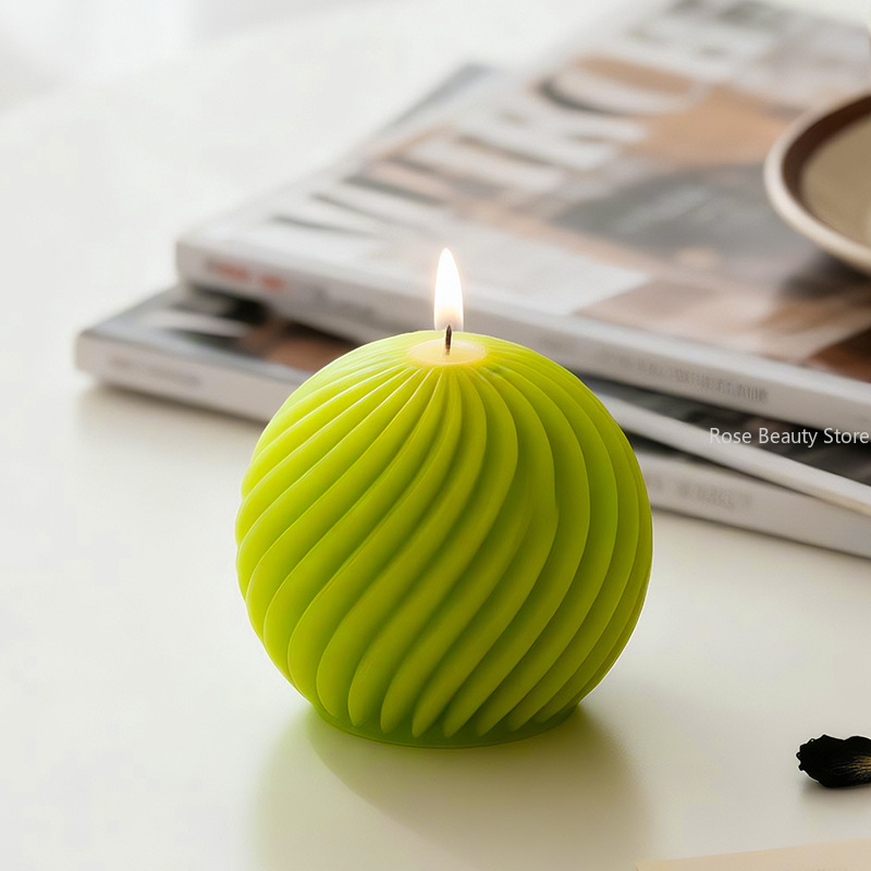 Forma silikonowa na świece w k – Ice Mold Sphere recenzja i cena